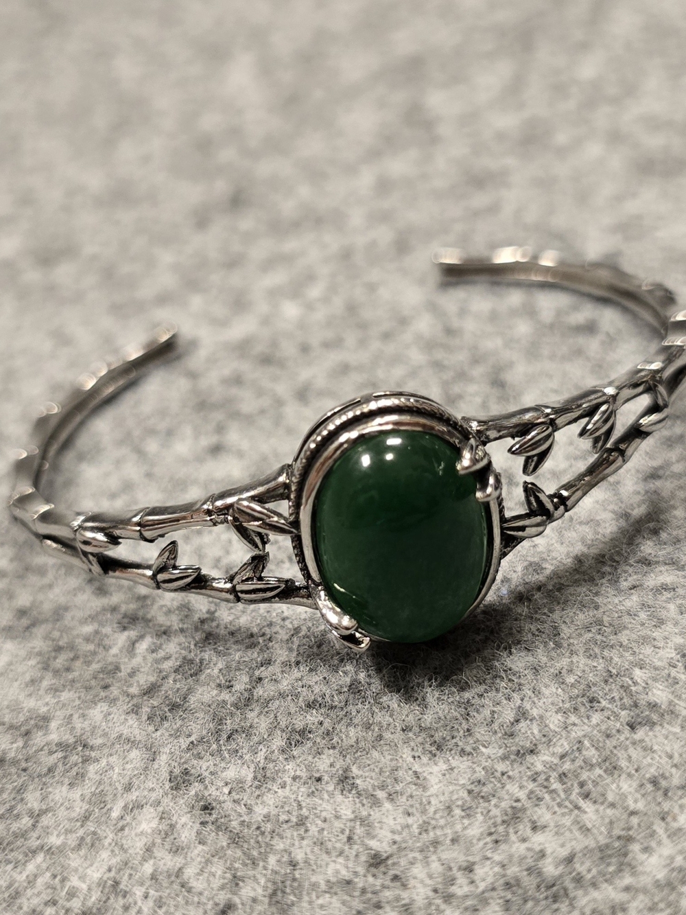 Leaf Cuff Bracelet with Green Faux Stone Fashion Accessory